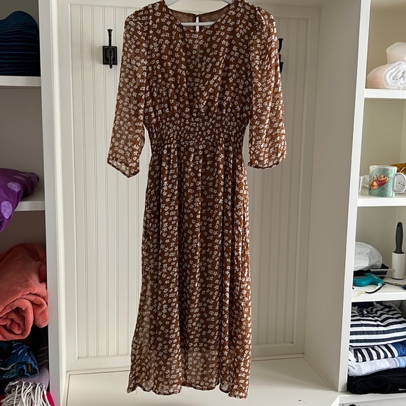 Hayden Los Angeles Floral Brown Maxi Dress with Pockets - Picture 2 of 8